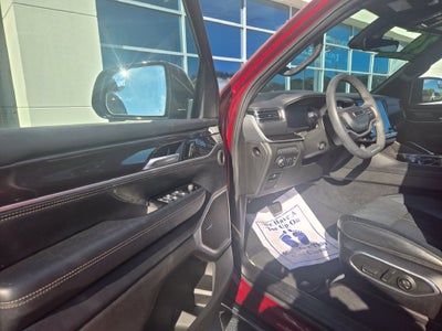 2024 Jeep Wagoneer Base