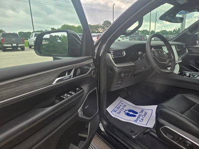 2023 Jeep Wagoneer Series III