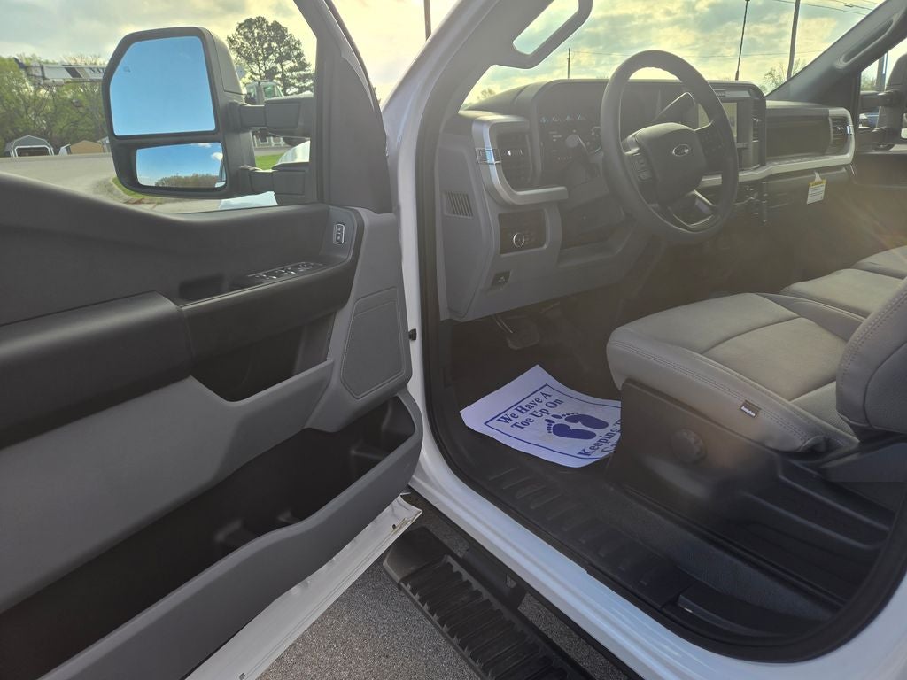 2025 Ford F-350SD F-350® XL