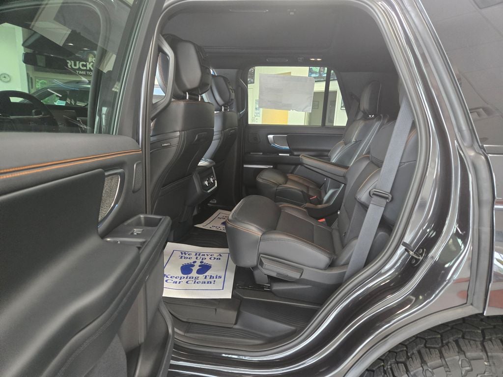 2027 Ford Expedition Max MAX Platinum
