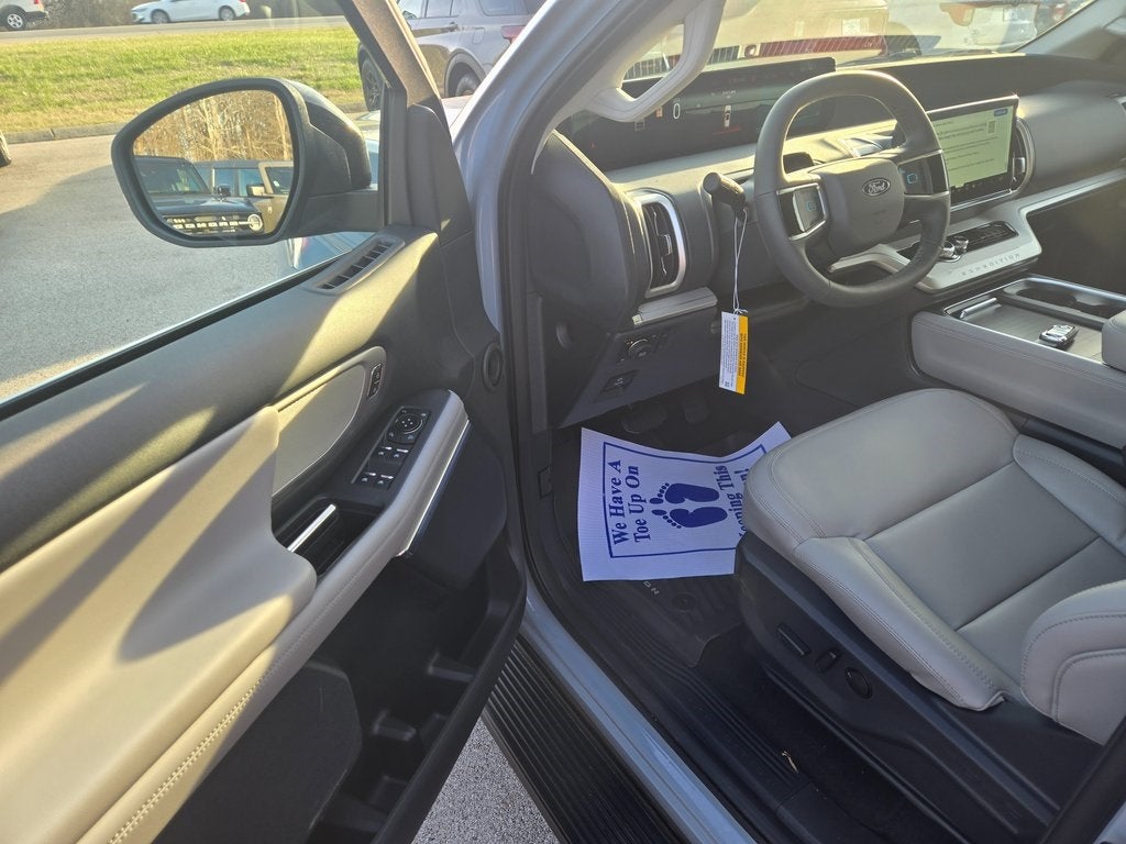 2026 Ford Expedition Active