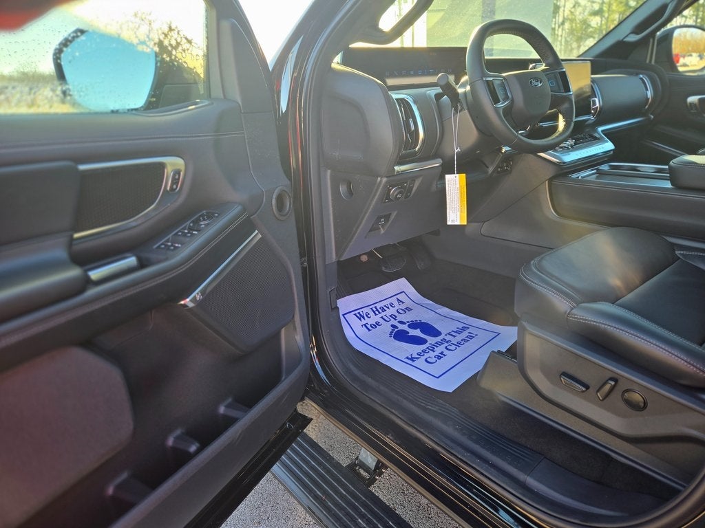 2026 Ford Expedition Platinum®