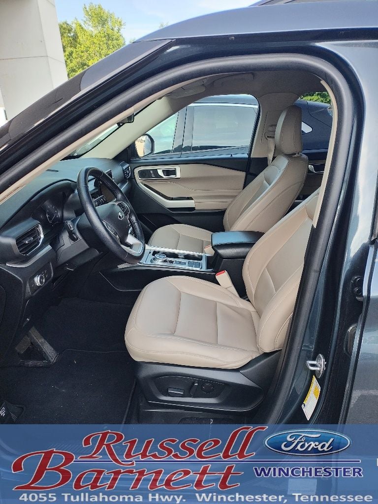 2022 Ford Explorer XLT RWD's photo
