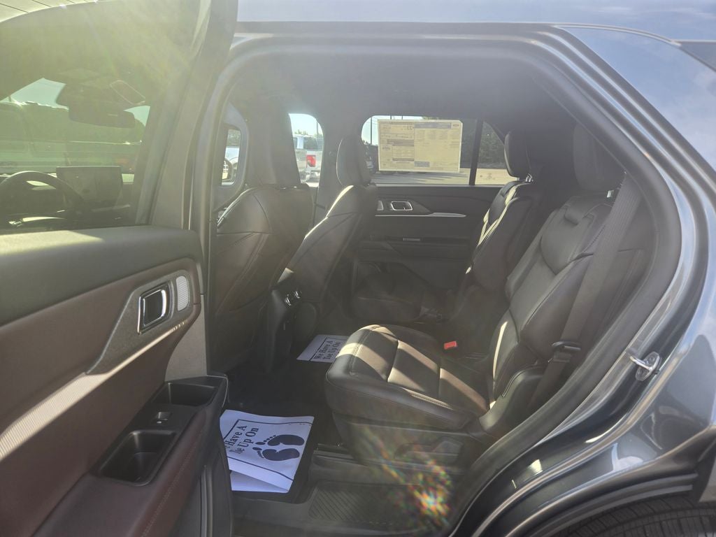 2027 Ford Explorer Platinum™