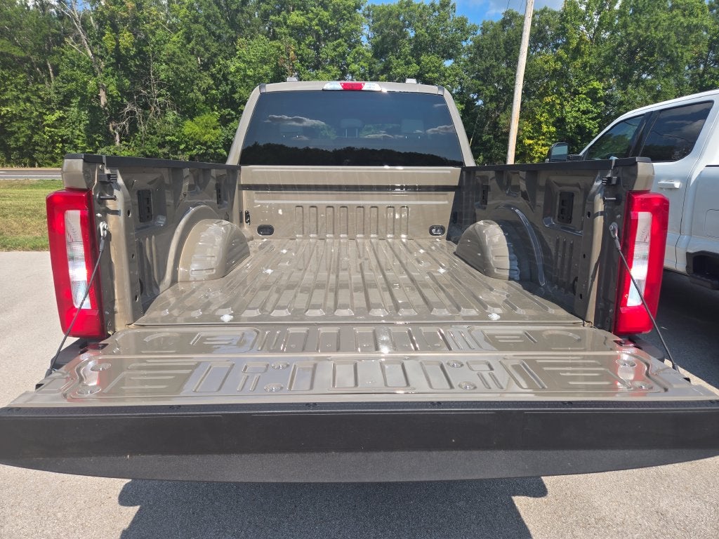 2027 Ford F-250SD XLT