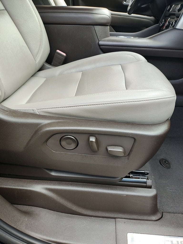 2021 Chevrolet Suburban LT - Photo 26