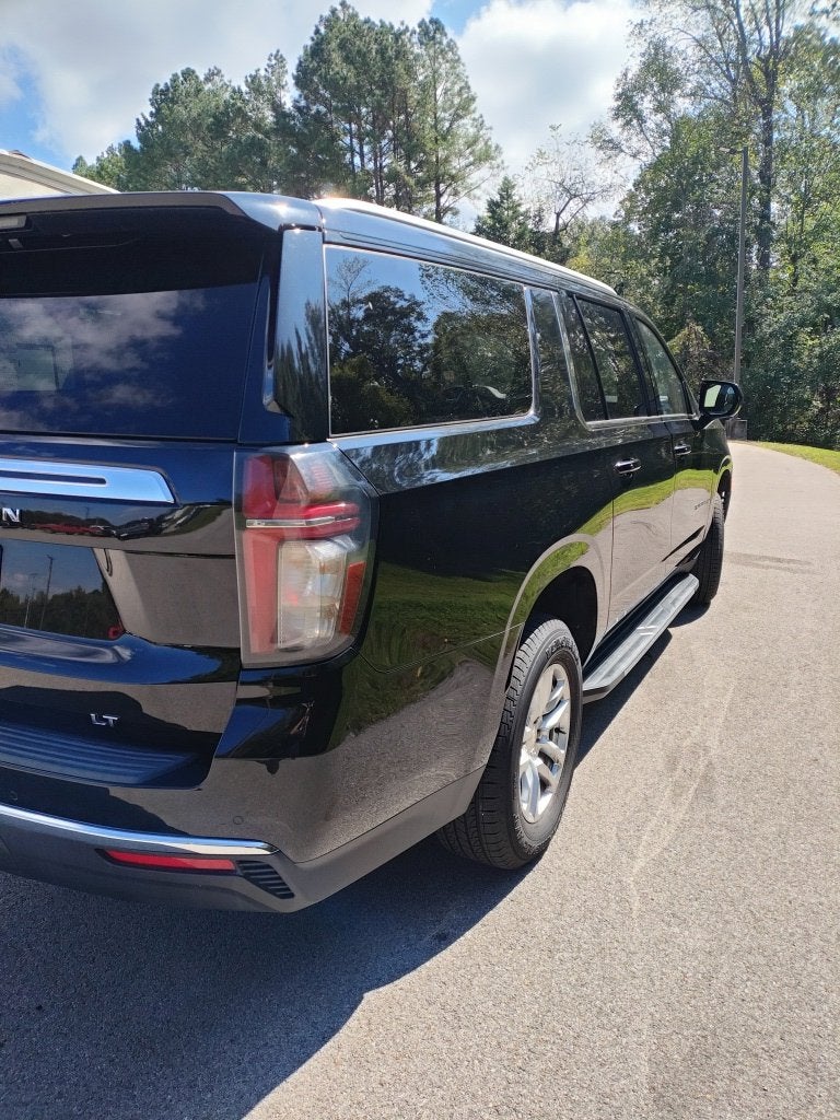 2021 Chevrolet Suburban LT - Photo 34