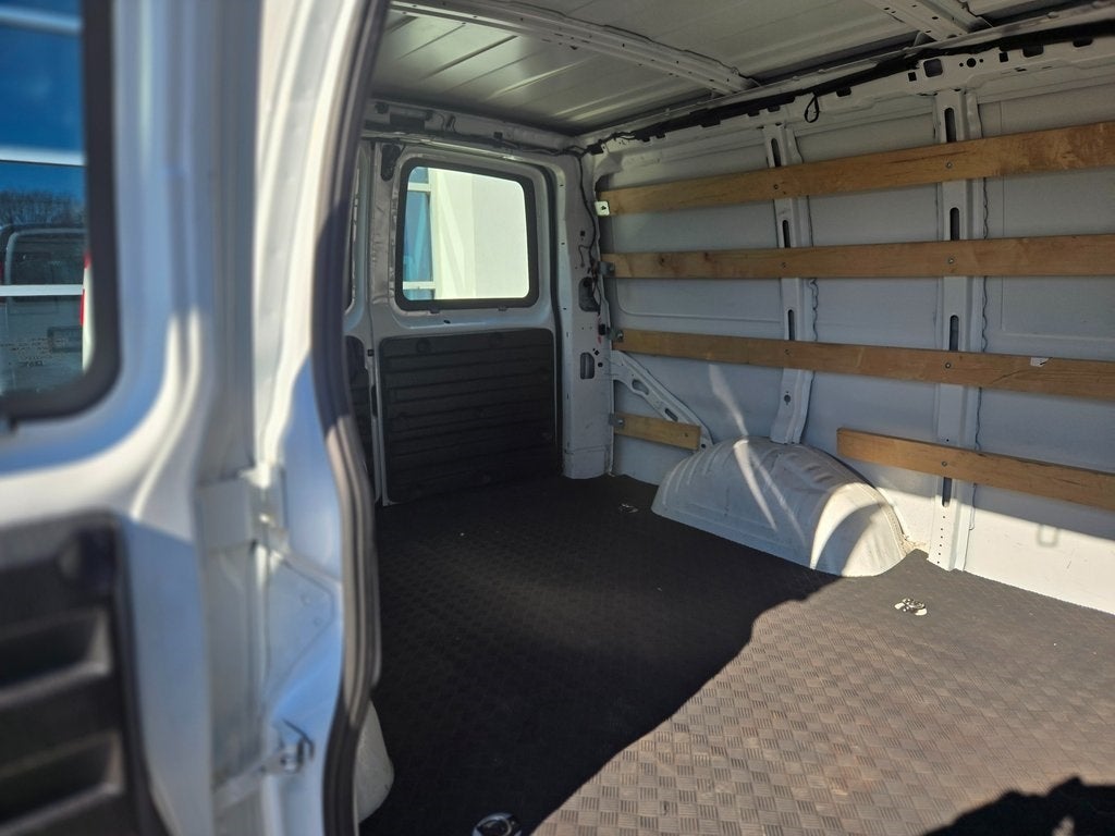 2024 GMC Savana 2500 Work Van